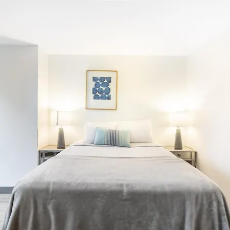Envitae 3br Luxury Corner Loft With Navy Pier Views Apartment Chicago