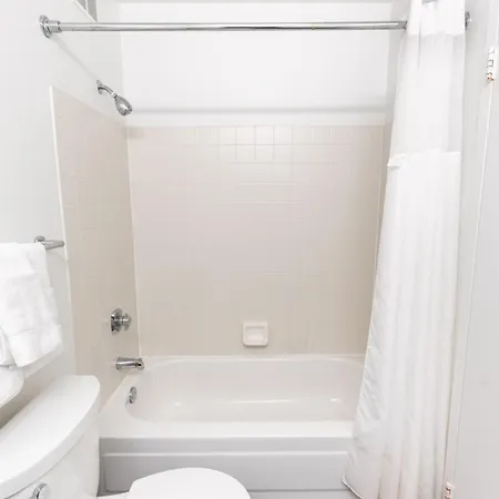 Envitae 3br Luxury Corner Loft With Navy Pier Views * Chicago