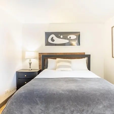Envitae 3br Luxury Corner Loft With Navy Pier Views * Chicago