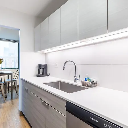 Envitae 3br Luxury Corner Loft With Navy Pier Views Chicago
