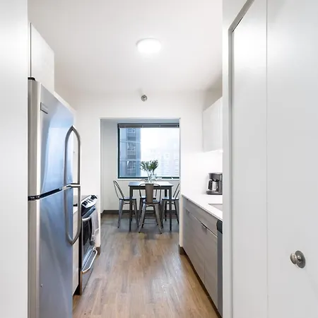 Envitae 3br Luxury Corner Loft With Navy Pier Views Apartment Chicago