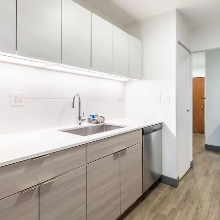 Envitae 3br Luxury Corner Loft With Navy Pier Views Apartment *