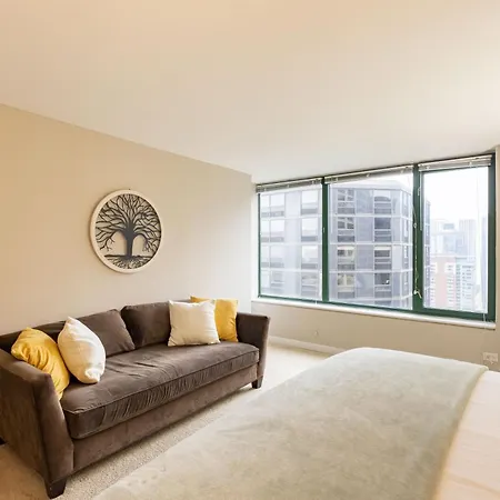 Apartment Captivating With Pier Views, Pool And Gym *
