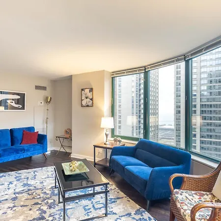 Captivating With Pier Views, Pool And Gym *