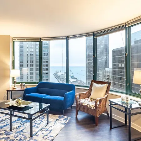 Captivating With Pier Views, Pool And Gym Chicago