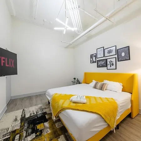 Apartment Spacious 5br Luxury Perfect For Groups With Gym Access And Optional Parking Near Mccormick Place, Grant Park And Soldier Field *