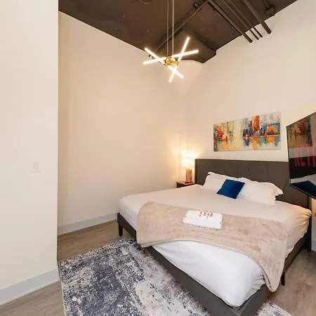 Mccormick 3br/2ba Luxury For Up To 8 Guests With Optional Parking And Gym Access Apartment *