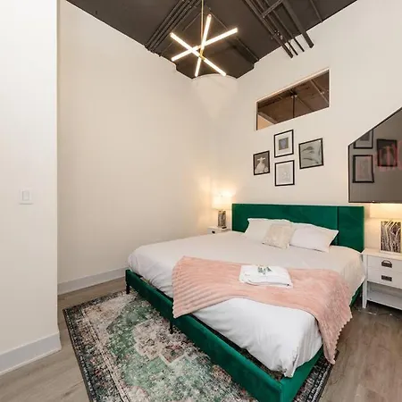 Apartment Mccormick 3br/2ba Luxury For Up To 8 Guests With Optional Parking And Gym Access Chicago