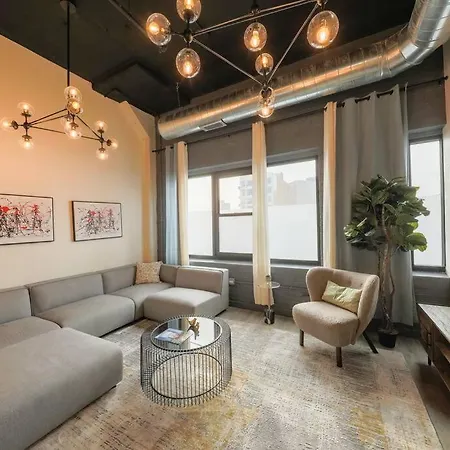 Apartment Mccormick 3br/2ba Luxury For Up To 8 Guests With Optional Parking And Gym Access Chicago