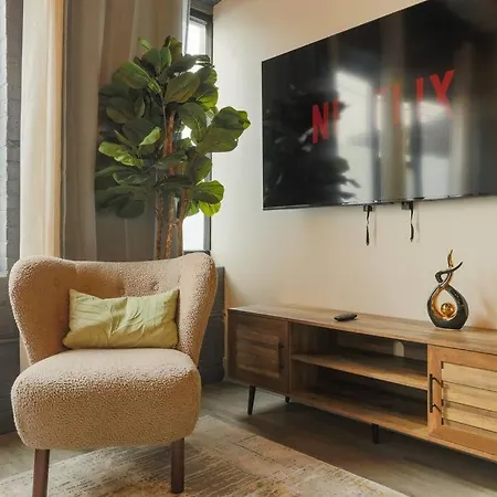 Mccormick 3br/2ba Luxury For Up To 8 Guests With Optional Parking And Gym Access Apartment