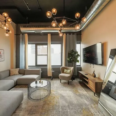Mccormick 3br/2ba Luxury For Up To 8 Guests With Optional Parking And Gym Access Apartment *