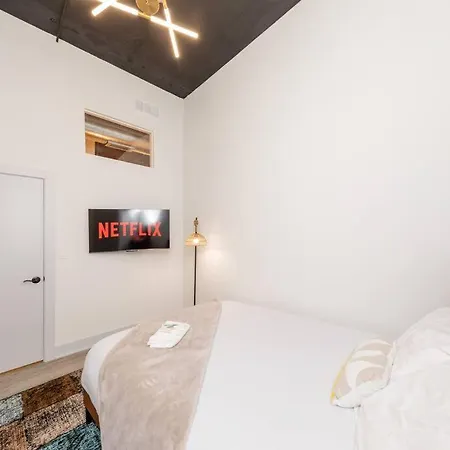 Spacious 5br Luxury Perfect For Group Sleeps 12 Near Mccormick Place, Grant Park And Soldier Field * Chicago