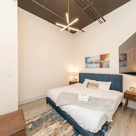 Spacious 5br Luxury Perfect For Group Sleeps 12 Near Mccormick Place, Grant Park And Soldier Field Chicago