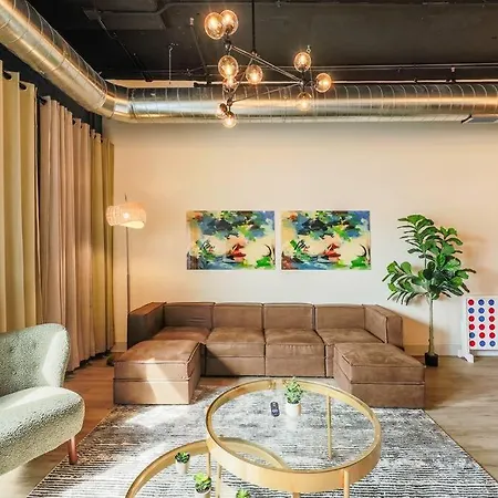 Spacious 5br Luxury Perfect For Group Sleeps 12 Near Mccormick Place, Grant Park And Soldier Field *