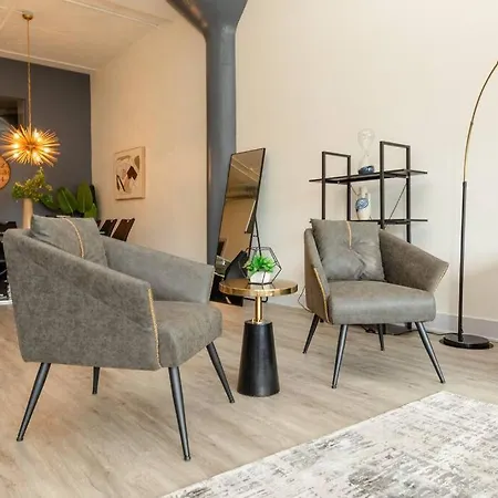 Apartment Massive Luxury 5br Loft For Groups Up To 12 Guests With Optional Parking And Gym Access Near Mccormick Place And Soldier Field *