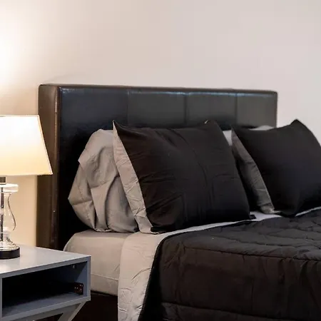Discover Chicago, Spacious 4br Retreat W/ Parking