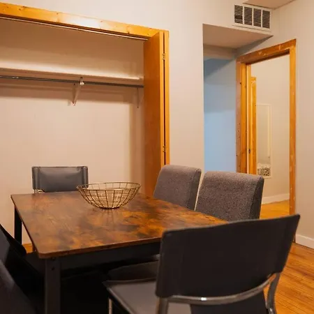 Cityscape Retreat 3br Haven With Free Parking * Chicago