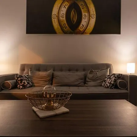 Cityscape Retreat 3br Haven With Free Parking *