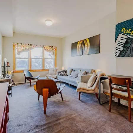 Cityscape Retreat 3br Haven With Free Parking * Chicago