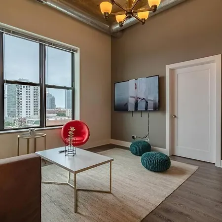 Apartment Luxury Cozy 2br With Optional Parking And Gym Access Near Mccormick Place, Lakefront And Soldier Field Chicago