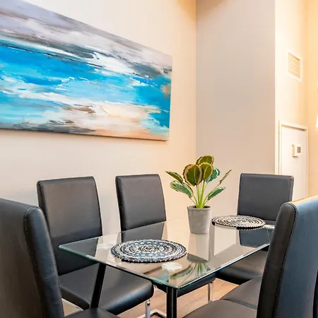 Apartment Mccormick Place Magnificent 2br With Optional Parking, Patio, Gym Access Near Grant Park, Museums, Soldier Field & Shore Chicago