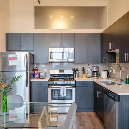 Apartment Family Friendly 2br South Loop With Optional Parking And Gym Access Sleeps Up To 8 Near Mccormick Place And Soldier Field