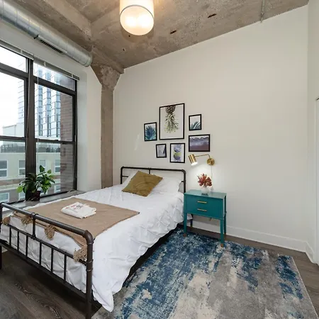 Family Friendly 2br South Loop With Optional Parking And Gym Access Sleeps Up To 8 Near Mccormick Place And Soldier Field Apartment
