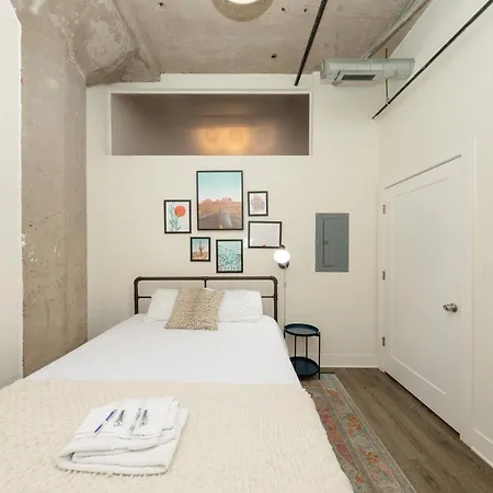 Family Friendly 2br South Loop With Optional Parking And Gym Access Sleeps Up To 8 Near Mccormick Place And Soldier Field Apartment