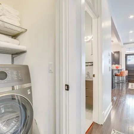 Spacious With Deck About 3 Mi To Downtown Chicago! Apartment Chicago
