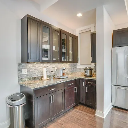 Spacious With Deck About 3 Mi To Downtown Chicago! Chicago