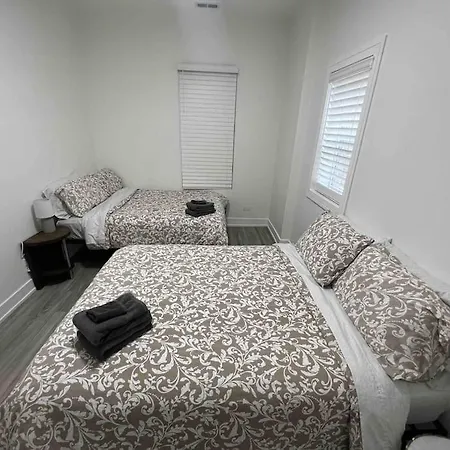 Apartment Lovely 3-bedroom In Bronzeville Chicago