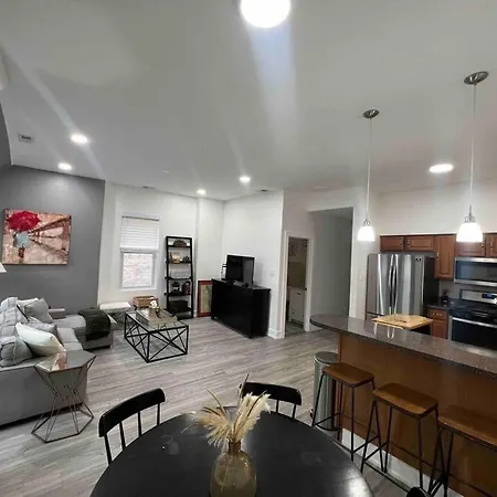Lovely 3-bedroom In Bronzeville Chicago