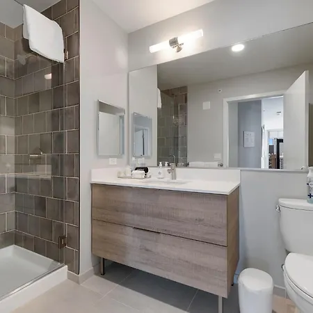 Aurelien Spacious In The Heart Of Gold Coast * Chicago
