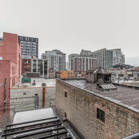 Apartment River North 1br W Yoga Nr Riverwalk Chi-1036