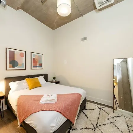 Family-friendly 3br Near Mccormick Place, Soldier Field & Shedd Aquarium, A Prime South Loop Spot Apartment
