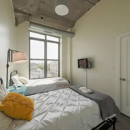 Walkable 2br In South Loop With Optional Parking And Gym Access Near Mccormick Place, Museum Campus & Lakefront Apartment
