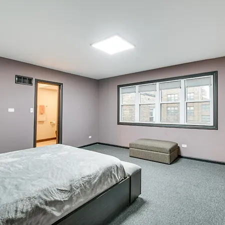 Apartment 8 Mi To Dtwn Wfh-friendly In Chicago! Chicago