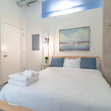 Stylish 2br With Optional Parking & Gym Access Near Lakefront, Shedd Aquarium And Mccormick Center