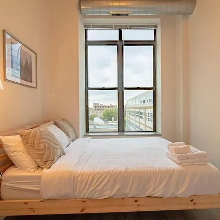 Apartment Stylish 2br With Optional Parking & Gym Access Near Lakefront, Shedd Aquarium And Mccormick Center *