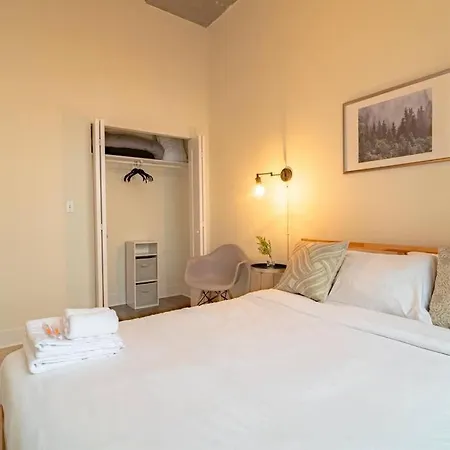 Apartment Stylish 2br With Optional Parking & Gym Access Near Lakefront, Shedd Aquarium And Mccormick Center *