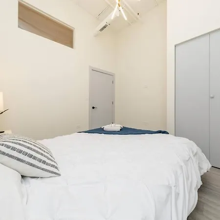 Luxury 6br Prime South Loop Perfect Location For Families Or Groups Near Soldier Field, Museum Campus & Mccormick Place Apartment