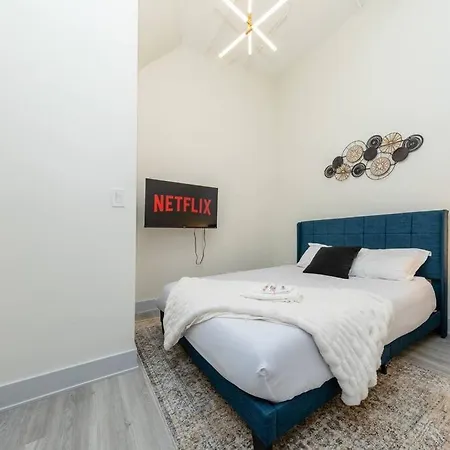 Luxury 6br Prime South Loop Perfect Location For Families Or Groups Near Soldier Field, Museum Campus & Mccormick Place *