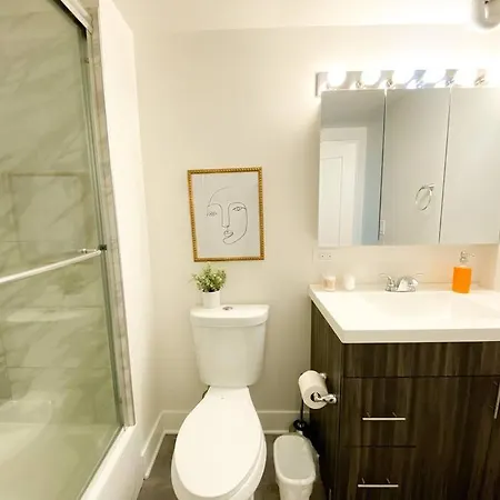 Mccormick 2br-2ba For 8 Guests With Optional Parking & Gym Apartment *
