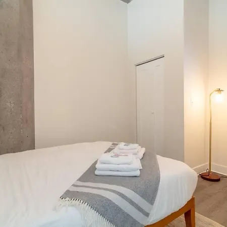 Downtown 2br Getaway South Loop Comfort Near Mccormick Place, Soldier Field And Grant Park *