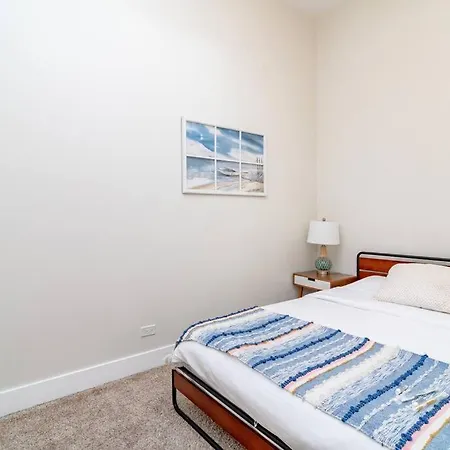 Apartment Mccormick 420 Friendly 2br With Optional Parking For Up To 6 People *
