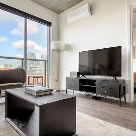 River North 1br Nr Riverwalk W Yoga Chi-1040