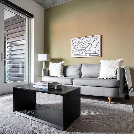 River North 1br Nr L Stop Riverwalk Loop Chi-1037