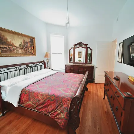 Apartment Stone Mansion Sleeps 10-20 Free Tv & Parking