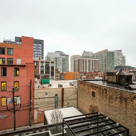 River North 1br W Outdoor Pool 1 Block To L Chi-1035 * Chicago