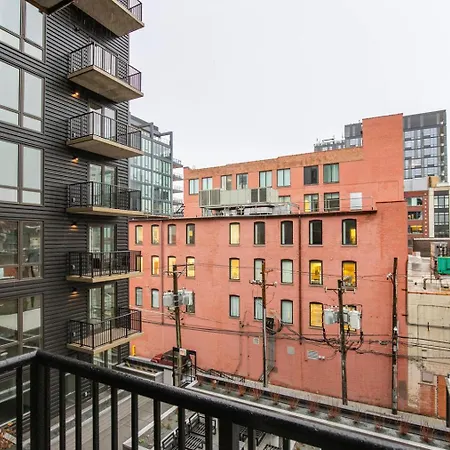River North 1br W Outdoor Pool 1 Block To L Chi-1035 Apartment Chicago
